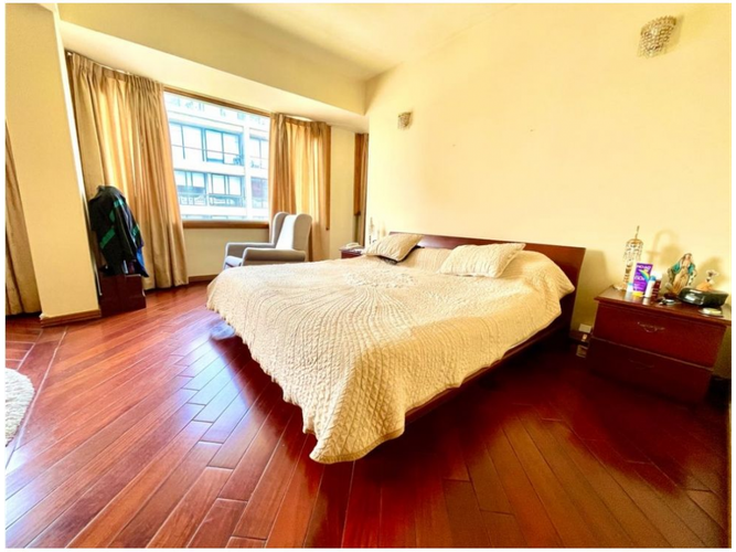 Apartamento de 4 alcobas en venta en Santa Barbara, Bogotá, 257 m² · foto 4 de 20