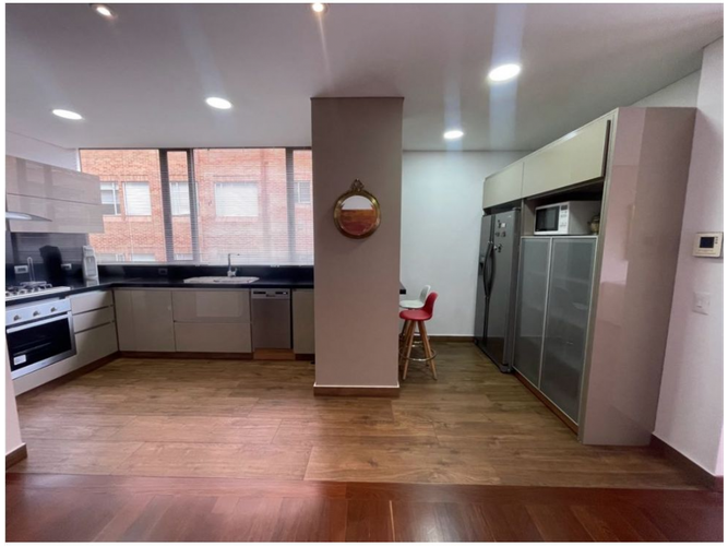 Apartamento de 3 alcobas en venta en Chicó Reservado, Bogotá, 193 m² · foto 6 de 24