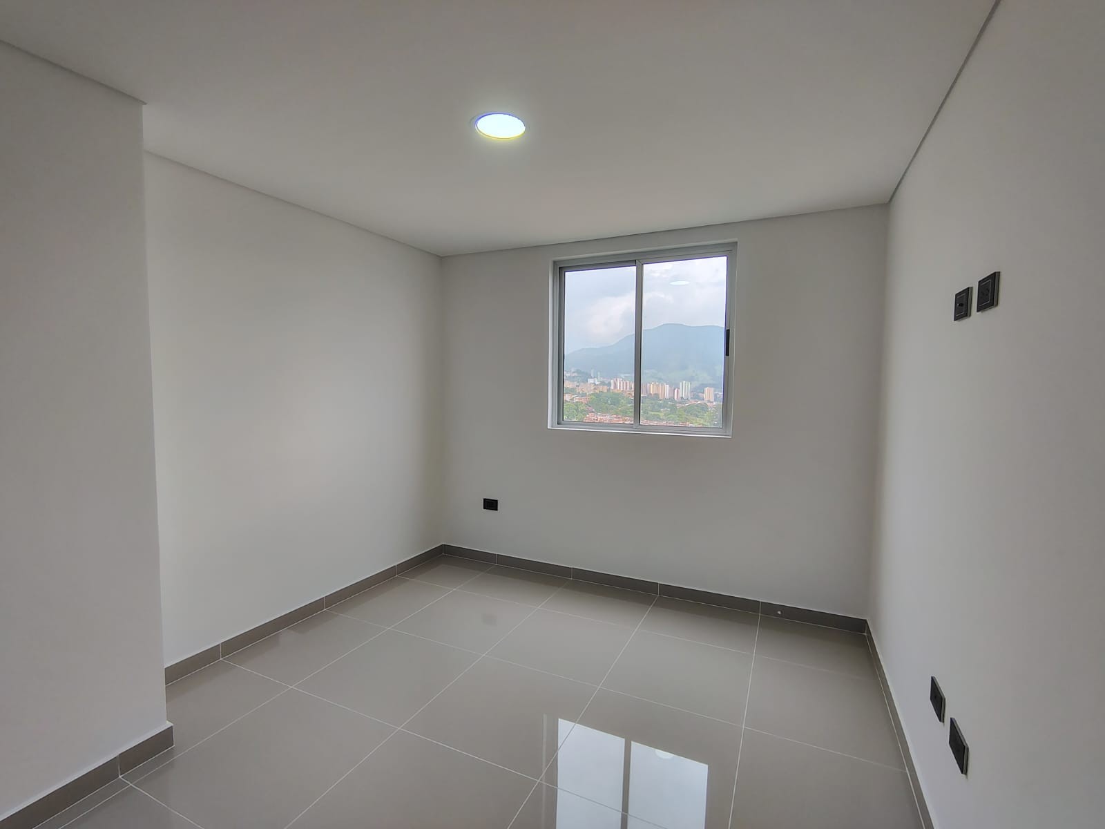 Apartamento en venta en Caqueta, La Estrella · foto 5 de 17