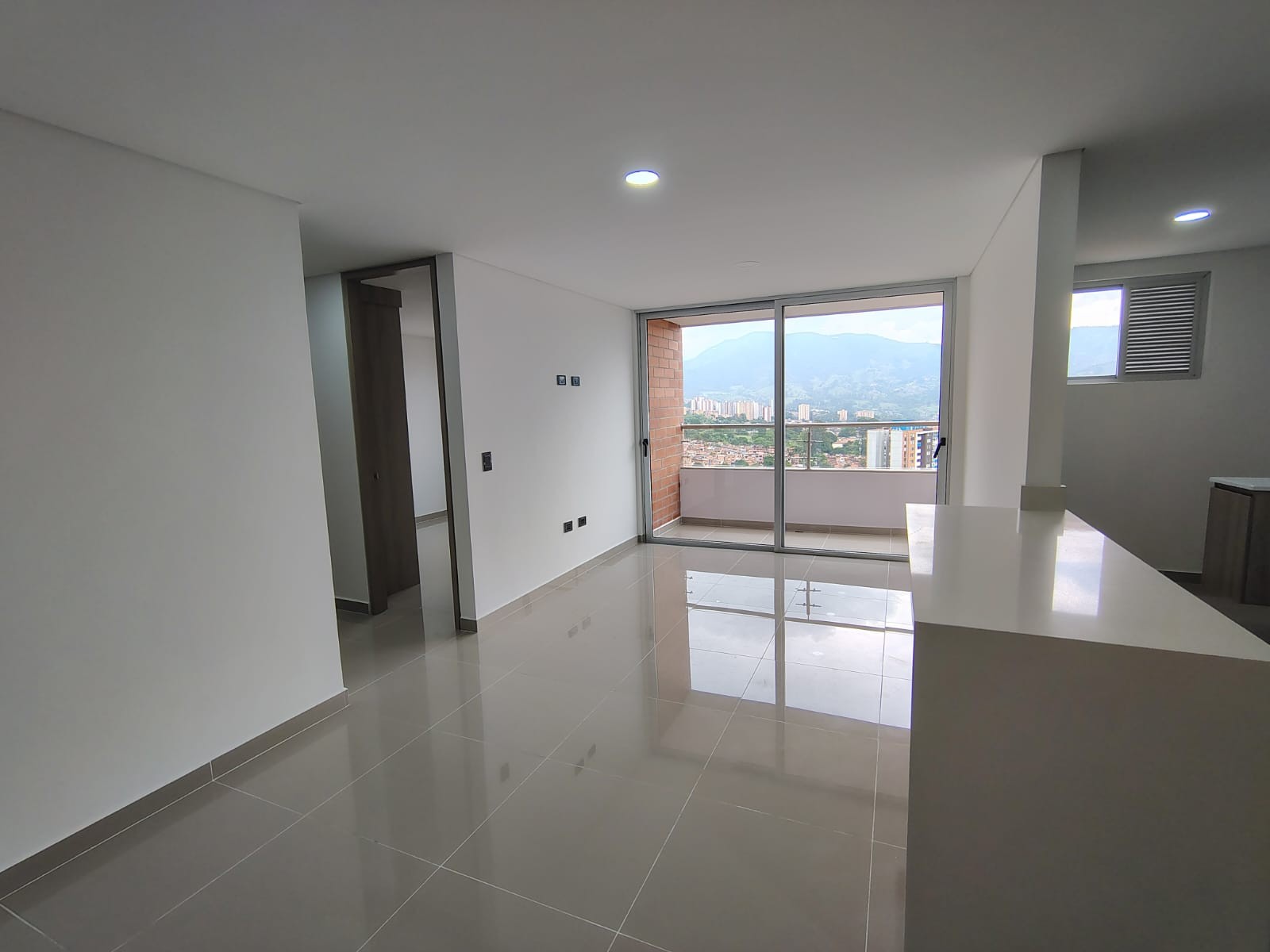 Apartamento en venta en Caqueta, La Estrella · foto 6 de 17