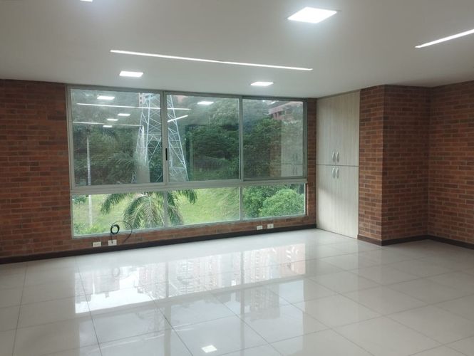 Oficina en arriendo en El Poblado, Medellín, 60 m² · foto 5 de 16