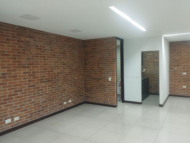 Oficina en arriendo en El Poblado, Medellín, 60 m² · foto 8 de 16