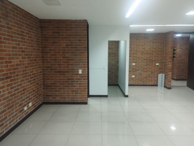 Oficina en arriendo en El Poblado, Medellín, 60 m² · foto 12 de 16