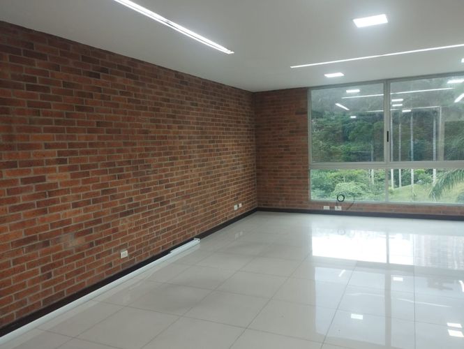 Oficina en arriendo en El Poblado, Medellín, 60 m² · foto 10 de 16