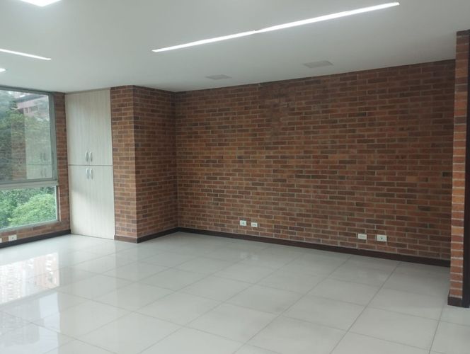 Oficina en arriendo en El Poblado, Medellín, 60 m² · foto 11 de 16