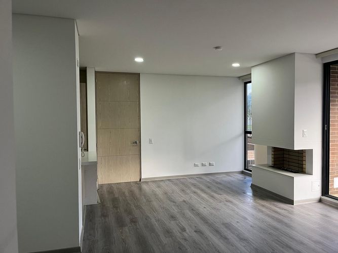 Apartamento en venta en San Jose V Sector, Bogotá · foto 2 de 24
