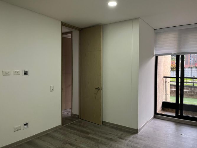 Apartamento en venta en San Jose V Sector, Bogotá · foto 19 de 24