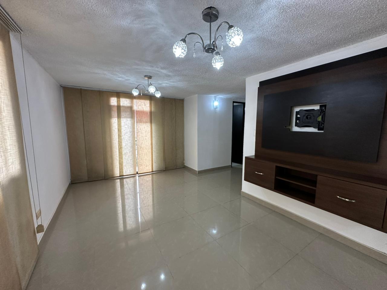 Apartamento en venta en La Atalaya, Manizales · foto 3 de 17