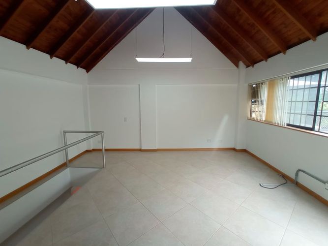 Oficina en arriendo en Las Vegas, Envigado, 65 m² · foto 10 de 19