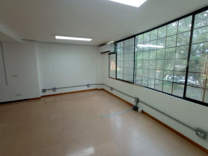 Oficina en arriendo en Las Vegas, Envigado, 65 m² · foto 3 de 19