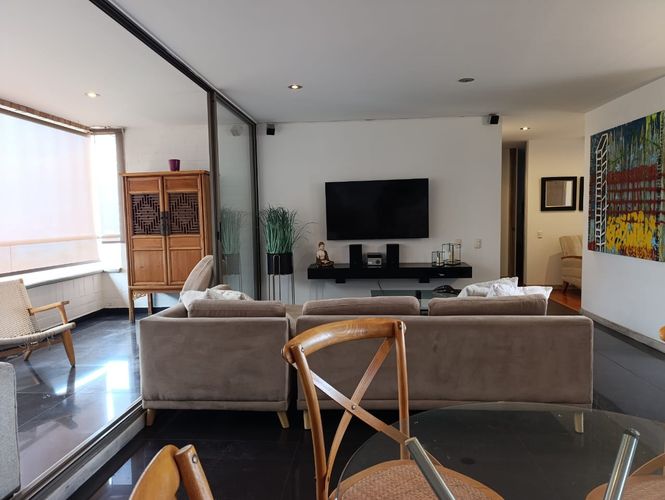 Apartamento de 2 alcobas en arriendo en El Poblado, Medellín, 115 m² · foto 3 de 20