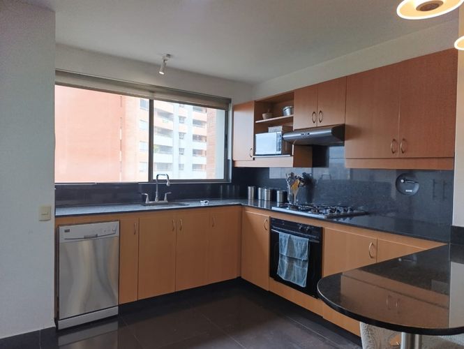 Apartamento de 2 alcobas en arriendo en El Poblado, Medellín, 115 m² · foto 8 de 20