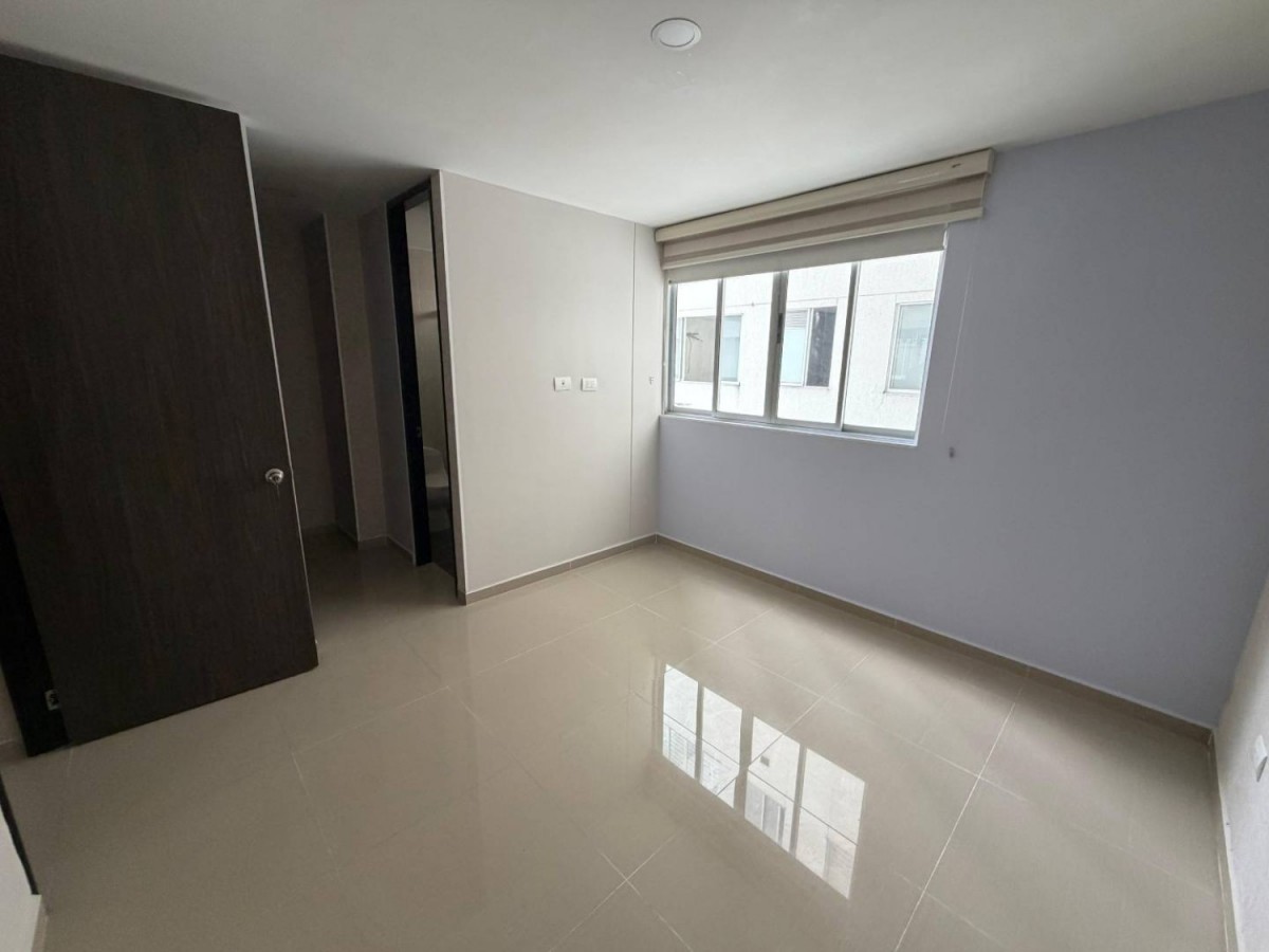 Apartamento en venta en Urbanizacion Diamante Ii Etapa, Bucaramanga · foto 5 de 9