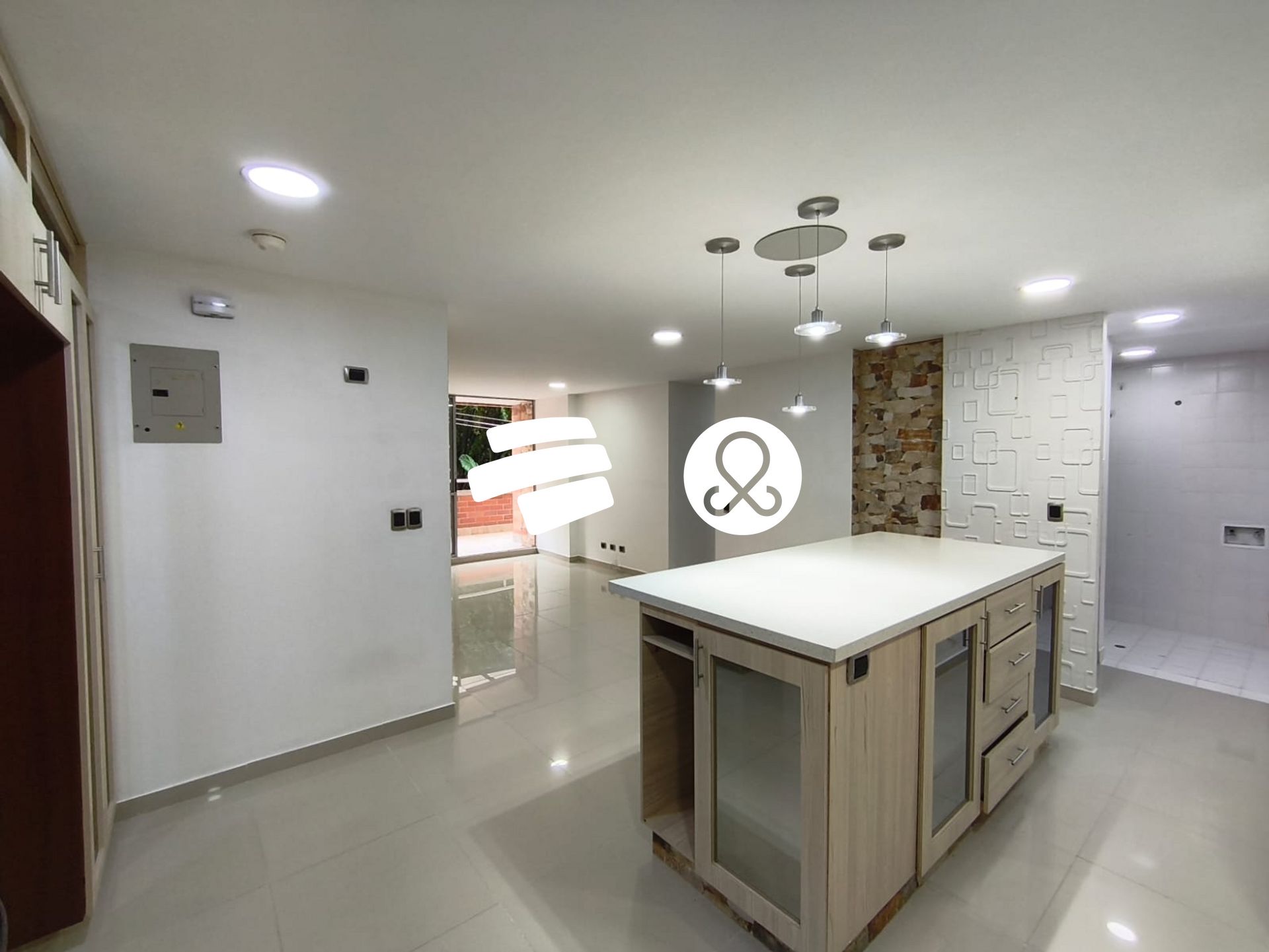 Apartamento en Venta en Loma del Esmeraldal, Envigado