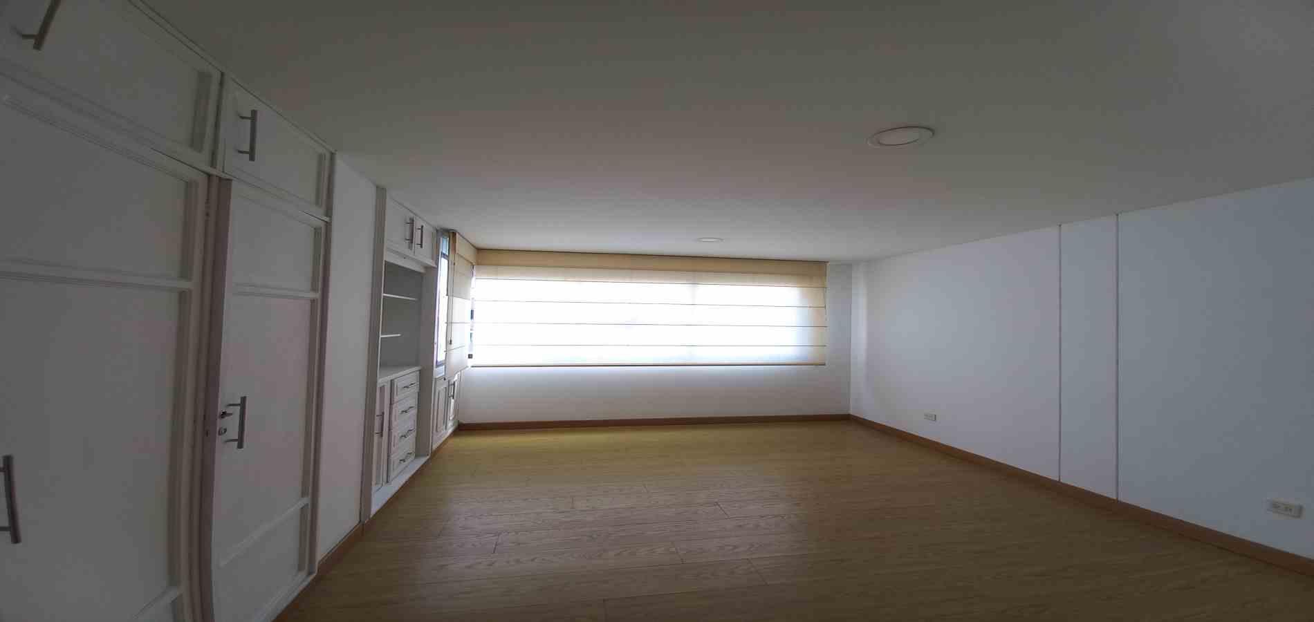 Apartamento en venta en Sector Galeria Central, Pereira · foto 6 de 20