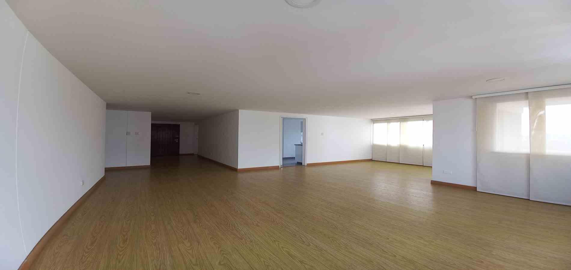 Apartamento en venta en Sector Galeria Central, Pereira · foto 10 de 20