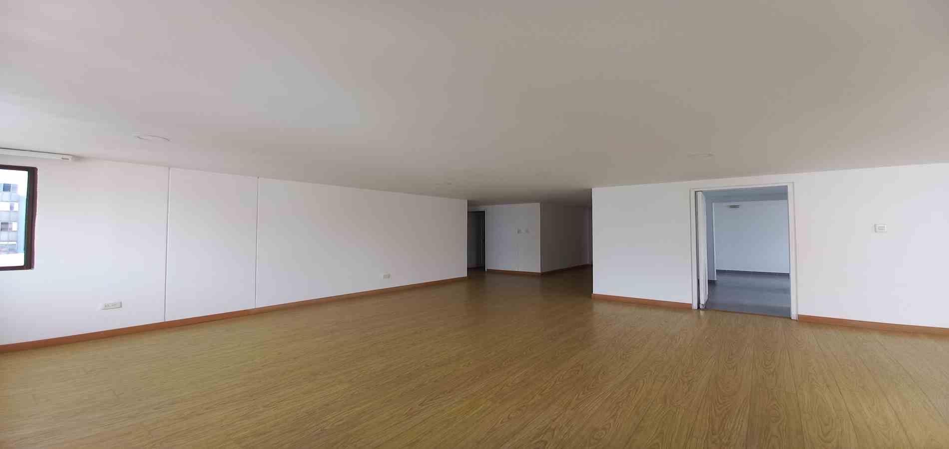 Apartamento en venta en Sector Galeria Central, Pereira · foto 12 de 20
