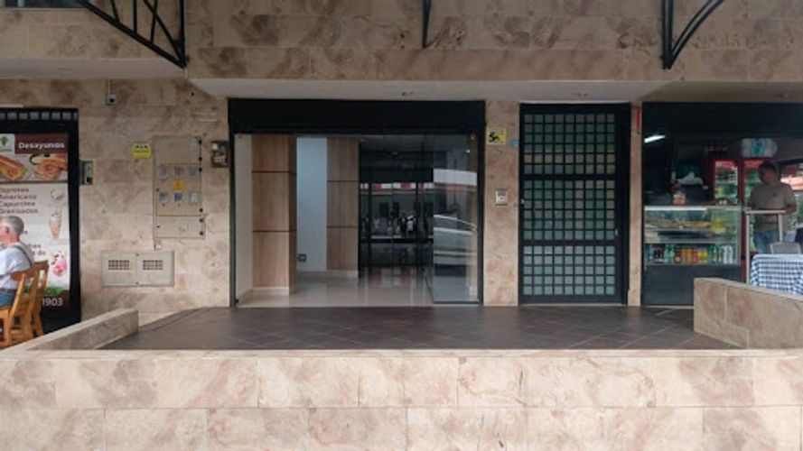 Local en arriendo en Suramericana, Medellín, 17 m² · foto 5 de 8