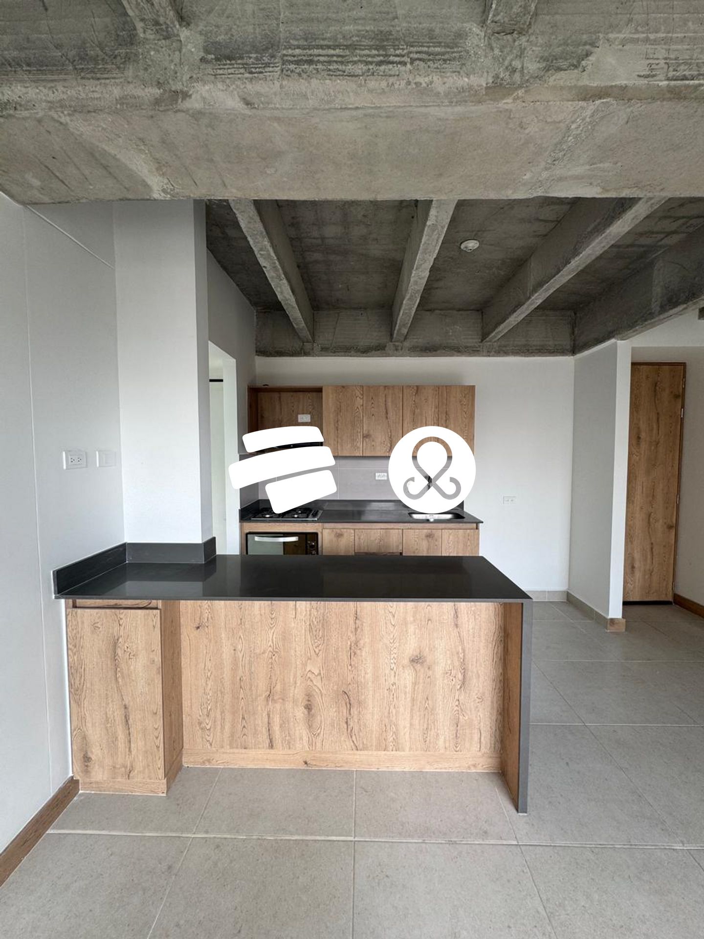 Apartamento en venta en Loma del Indio, Medellín 2