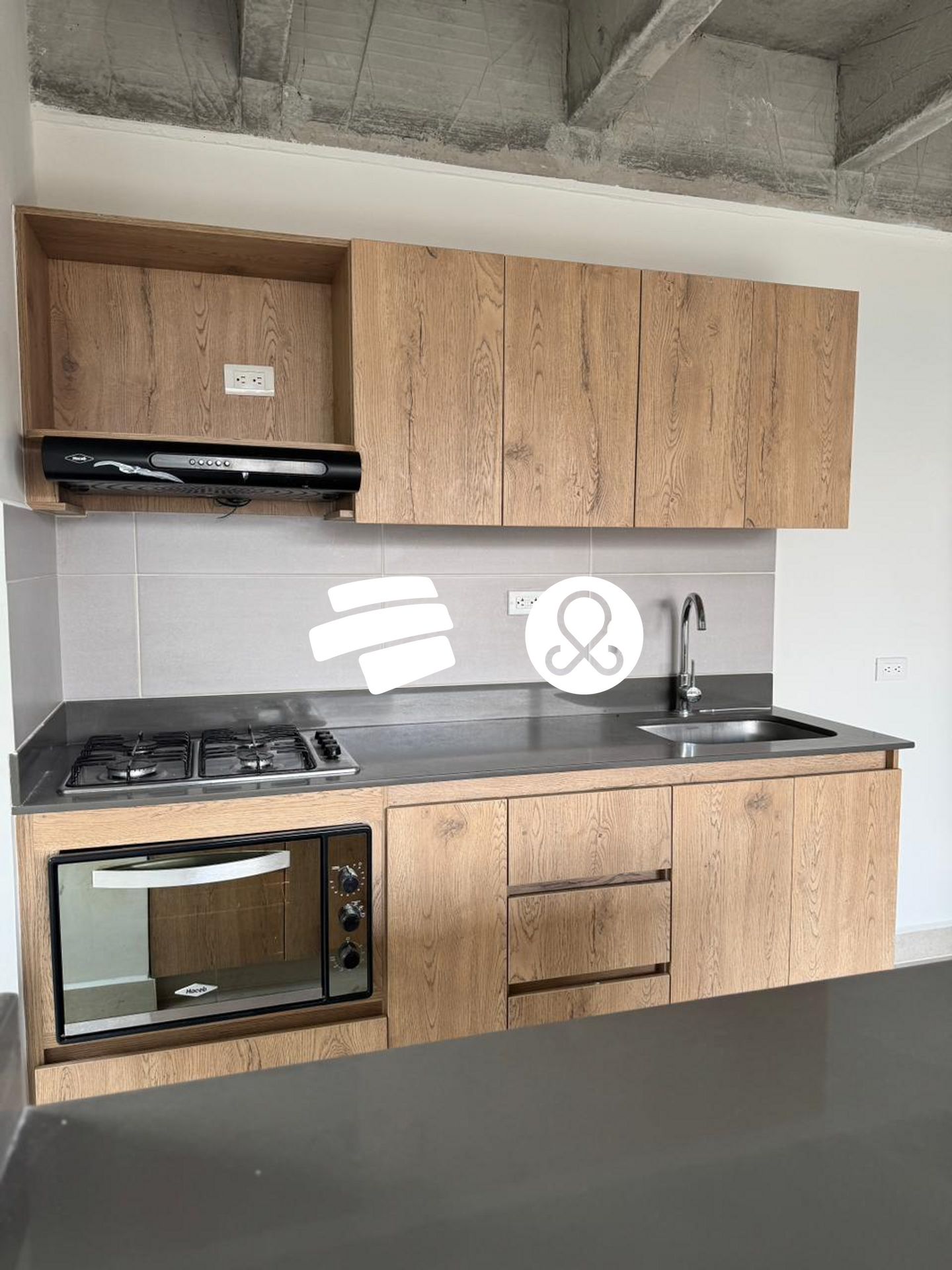 Apartamento en venta en Loma del Indio, Medellín 3