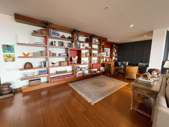 Apartamento de 4 alcobas en venta en Cerros De Los Alpes, Bogotá, 427 m² · foto 3 de 23