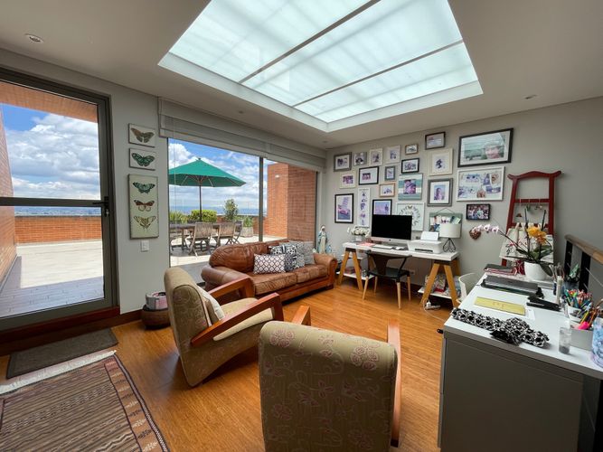 Apartamento de 4 alcobas en venta en Cerros De Los Alpes, Bogotá, 427 m² · foto 16 de 23
