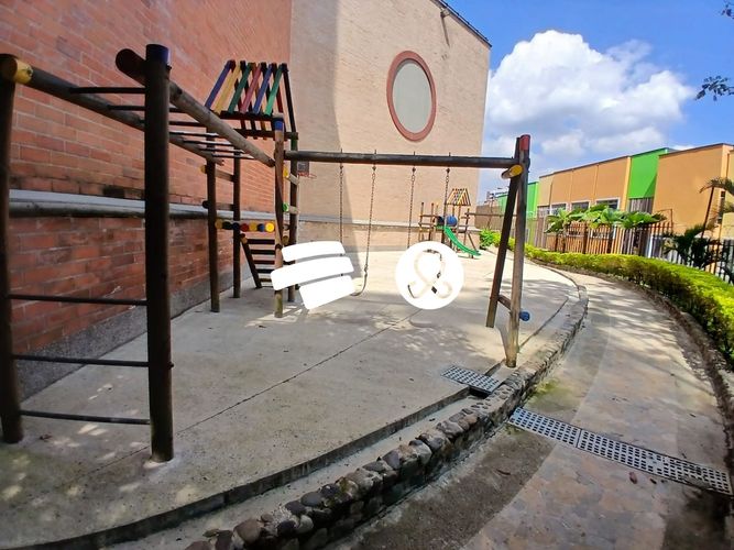Apartamento de 3 alcobas en venta en Las Lomitas, Sabaneta, 100 m² · foto 13 de 14