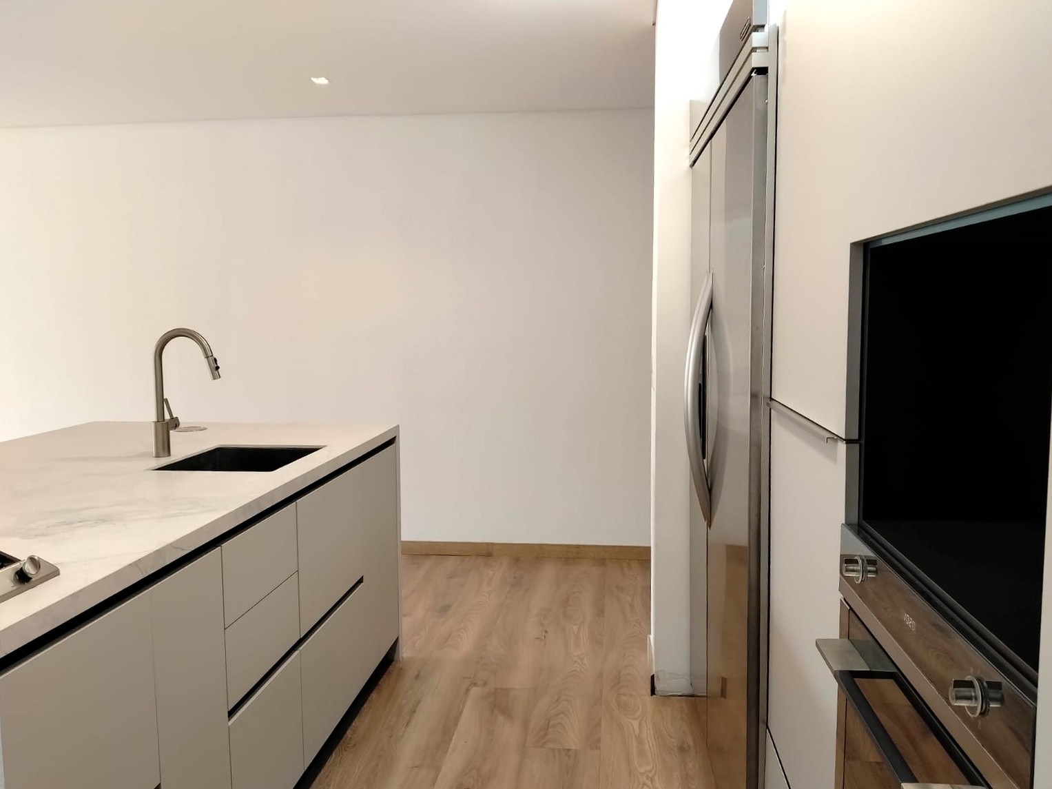 Apartamento en arriendo en El Poblado, Medellín · foto 4 de 17