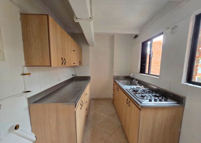Apartamento de 4 alcobas en venta en La Mota, Medellín, 95 m² · foto 6 de 18