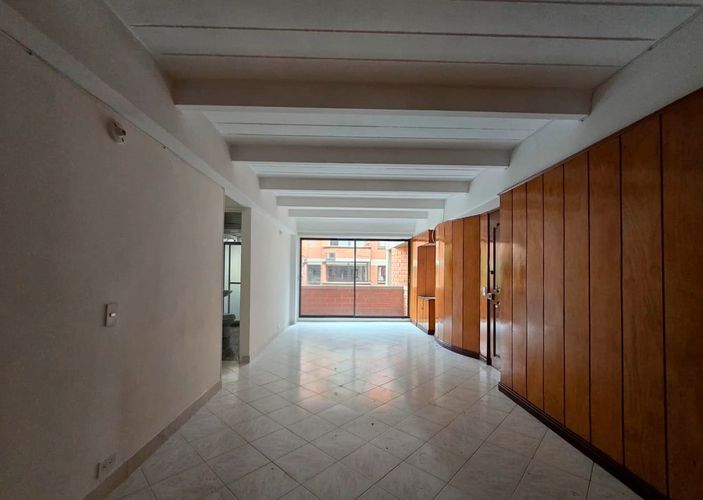 Apartamento de 4 alcobas en venta en La Mota, Medellín, 95 m² · foto 2 de 18
