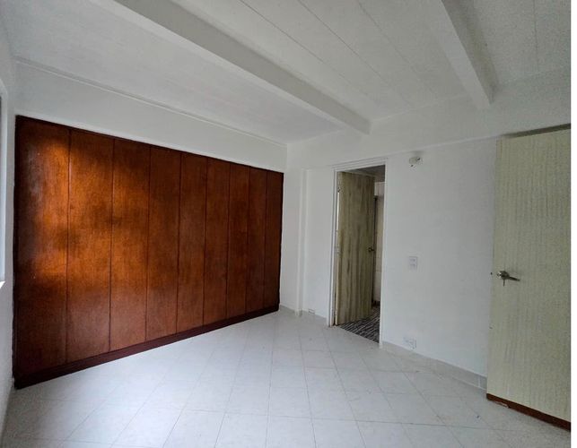 Apartamento de 4 alcobas en venta en La Mota, Medellín, 95 m² · foto 9 de 18