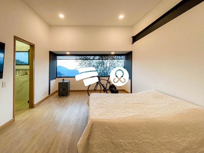 Casa de 3 alcobas en venta en Loma Del Chocho, Envigado · foto 21 de 24