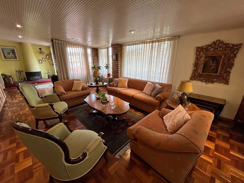 Apartamento en venta en Chico, Bogotá · foto 2 de 22