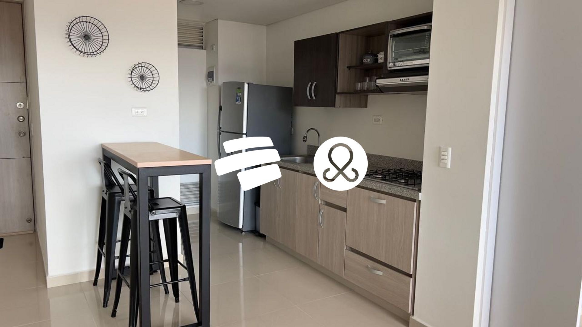 Apartamento de 2 alcobas en venta en Loma De La Doctora, Sabaneta, 66 m² · foto 2 de 17