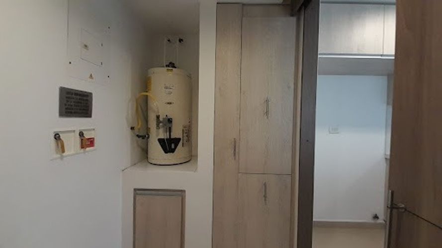 Apartamento de 3 alcobas en arriendo en Loma Del Escobero, Envigado, 125 m² · foto 14 de 17