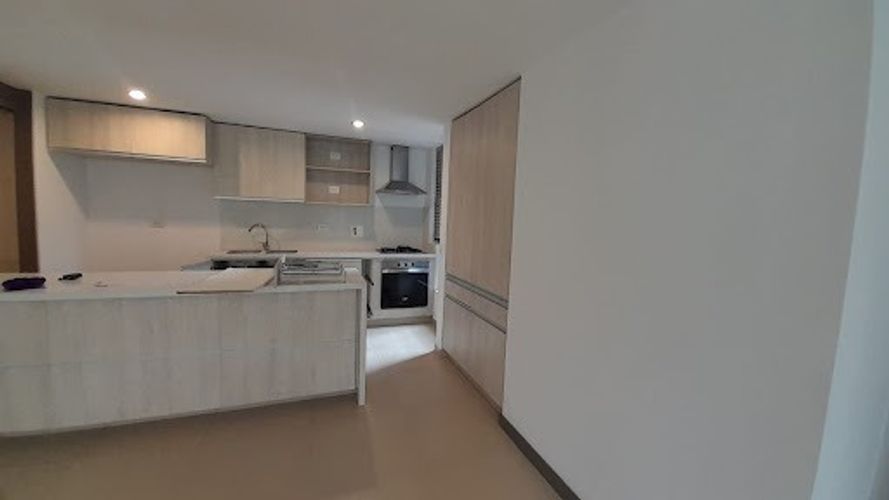 Apartamento de 3 alcobas en arriendo en Loma Del Escobero, Envigado, 125 m² · foto 15 de 17