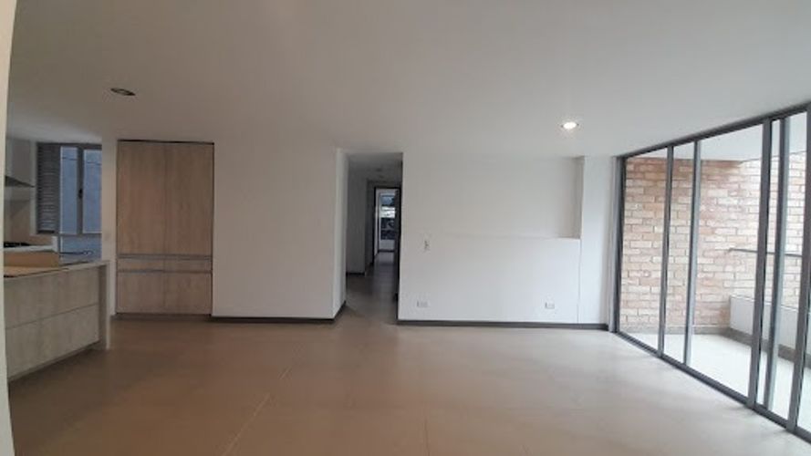 Apartamento de 3 alcobas en arriendo en Loma Del Escobero, Envigado, 125 m² · foto 17 de 17