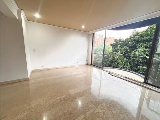 Apartamento en arriendo en Milla De Oro, Medellín · foto 2 de 14