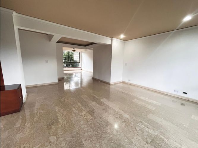Apartamento en arriendo en Milla De Oro, Medellín · foto 3 de 14