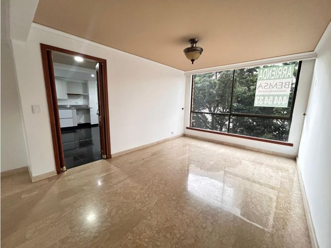 Apartamento en arriendo en Milla De Oro, Medellín · foto 4 de 14