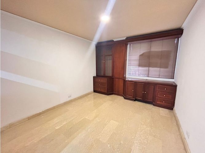 Apartamento en arriendo en Milla De Oro, Medellín · foto 13 de 14