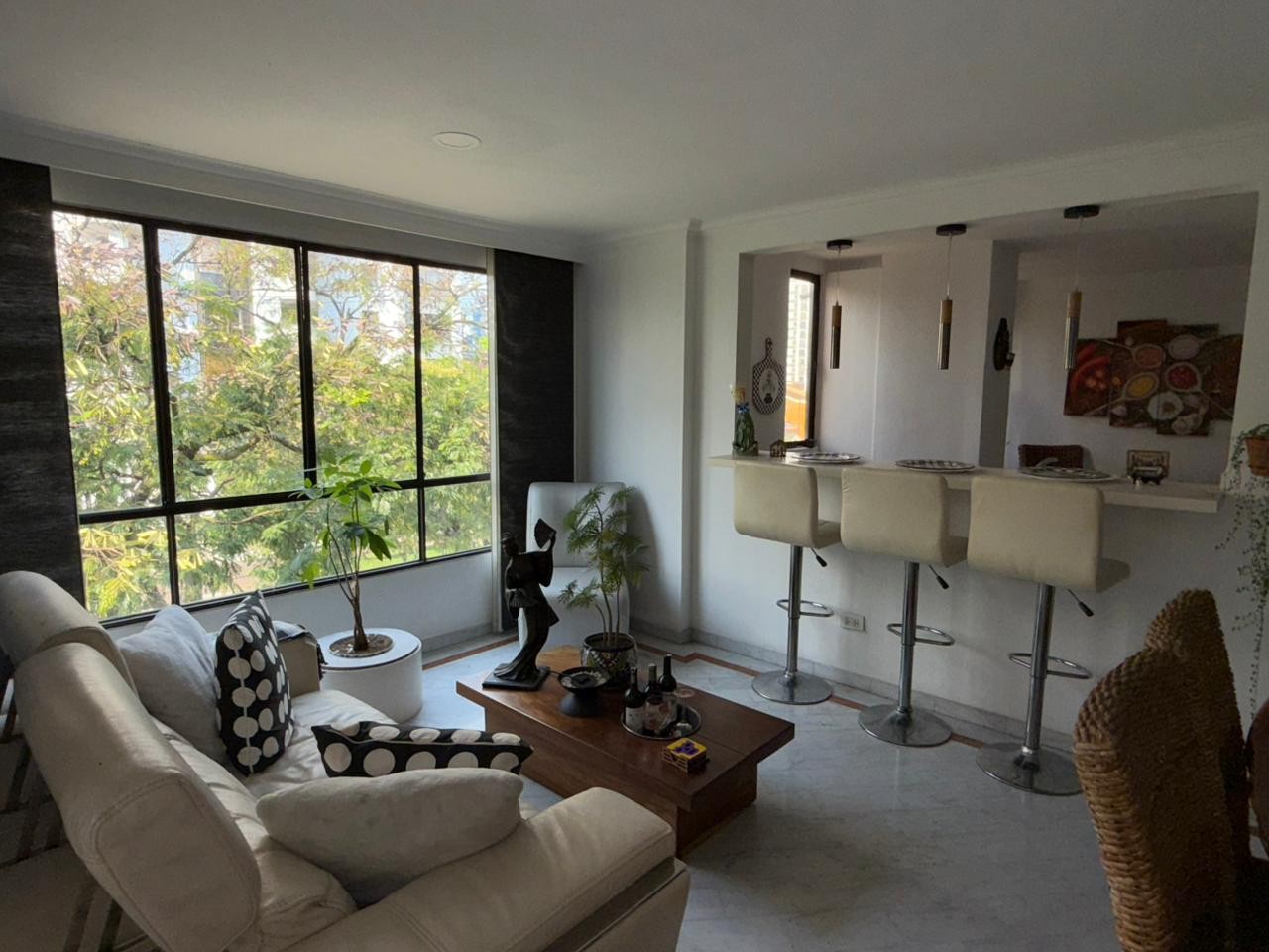 Apartamento en venta en Pinares, Pereira · foto 3 de 19
