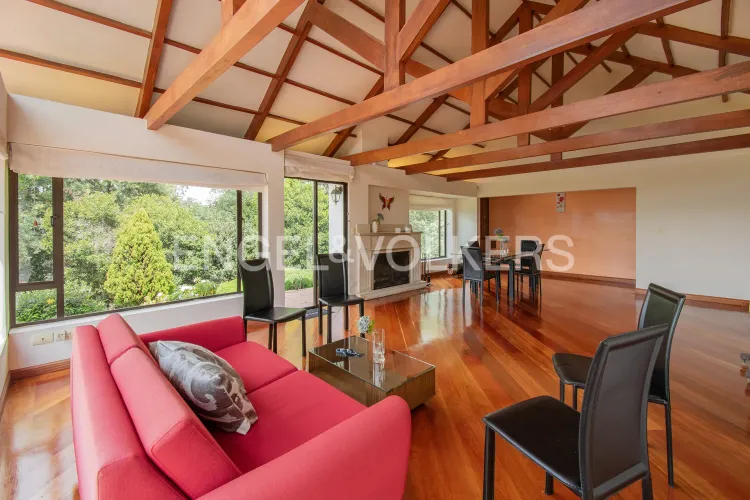 Casa de 6 alcobas en venta en Yerbabuena, Chía, 550 m² · foto 3 de 20
