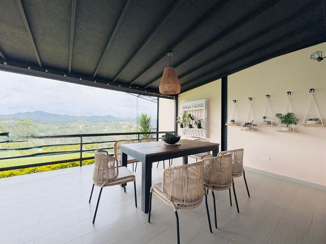 Casa de 2 alcobas en venta en El Retiro, 1823 m² · foto 7 de 24