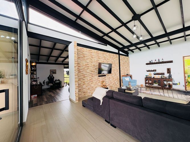 Casa de 2 alcobas en venta en El Retiro, 1823 m² · foto 10 de 24