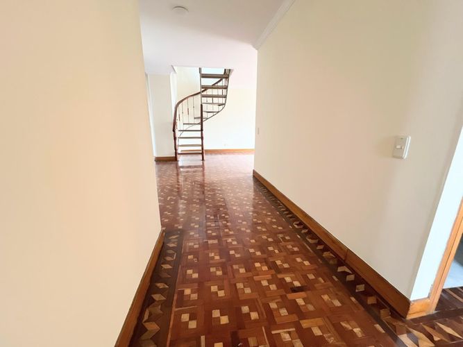 Apartamento de 3 alcobas en venta en La Castellana, Bogotá, 125 m² · foto 2 de 23