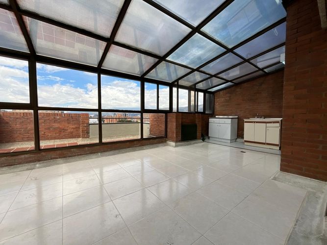 Apartamento de 3 alcobas en venta en La Castellana, Bogotá, 125 m² · foto 13 de 23