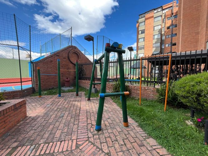 Apartamento de 3 alcobas en venta en La Castellana, Bogotá, 125 m² · foto 22 de 23
