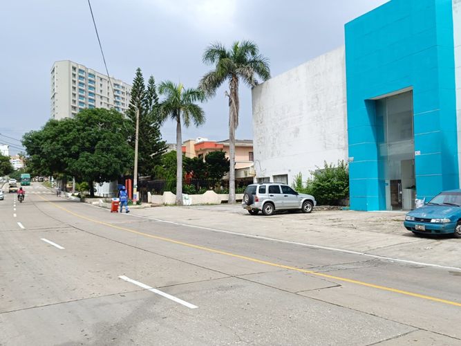 Local en arriendo en Ciudad Jardin, Barranquilla, 335 m² · foto 2 de 16