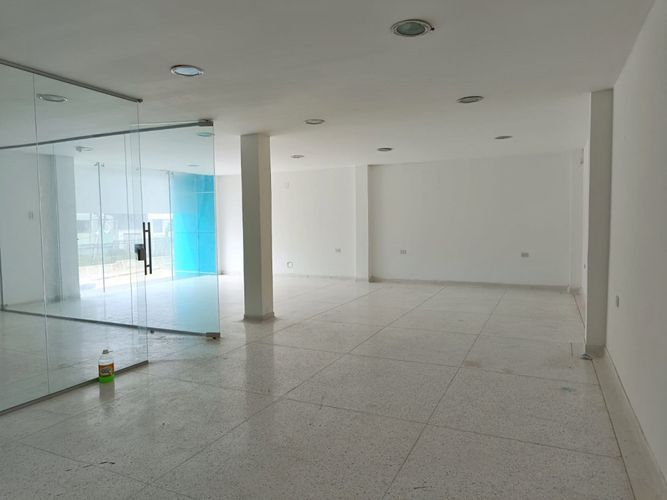 Local en arriendo en Ciudad Jardin, Barranquilla, 335 m² · foto 4 de 16